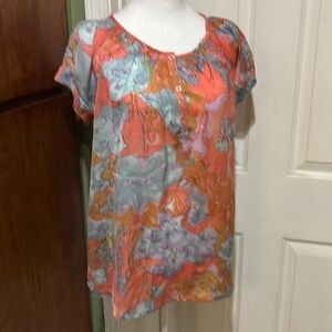 Daisy Fuentes Women’s Top Blouse Short Sleeve Floral Size Small Gently Used